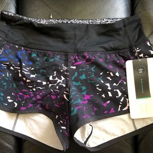 Lululemon Run Speed Shorts Rainbow Cheetah Shadow Wrap Tender Violet Size 2 NWT